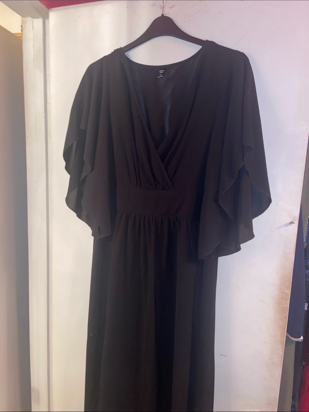 SHEIN Black V-Neck Flutter Sleeve Maxi Dress